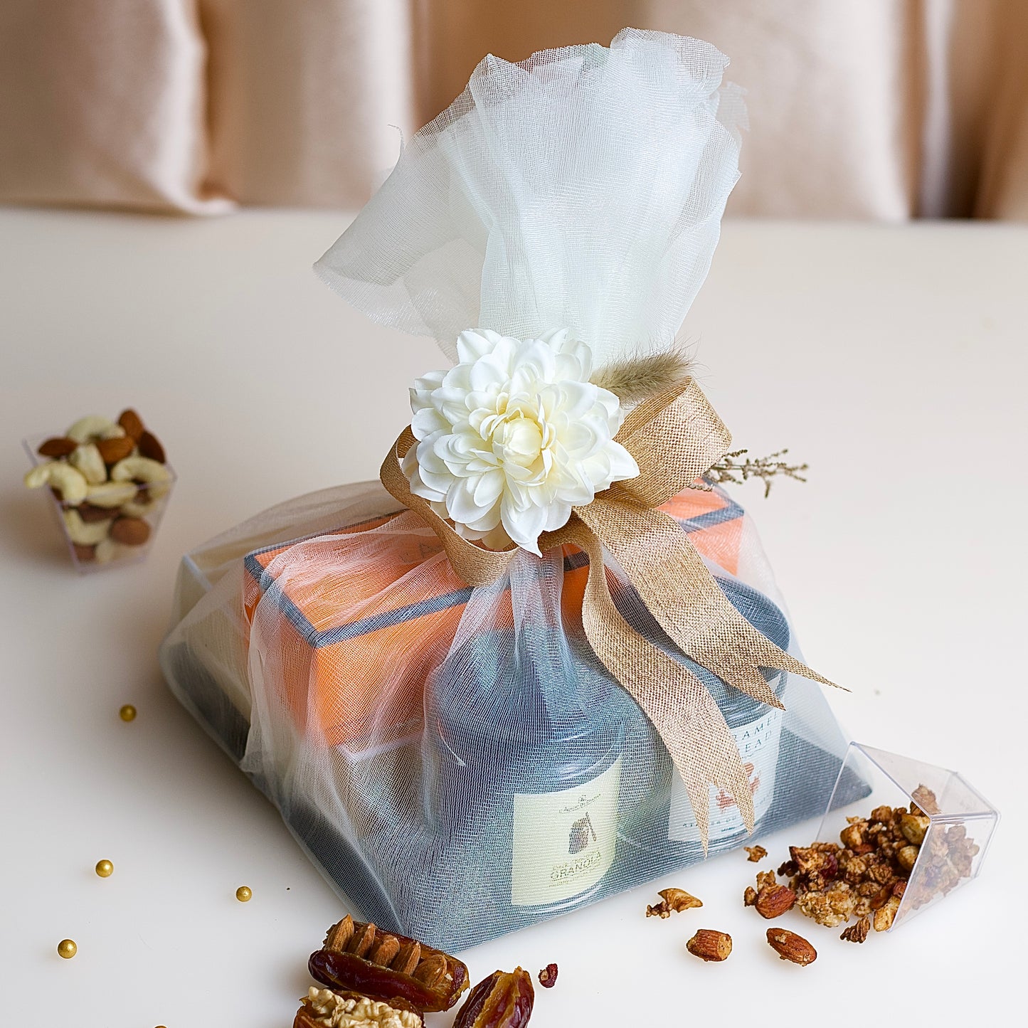 Luxury Nut & Date Hamper