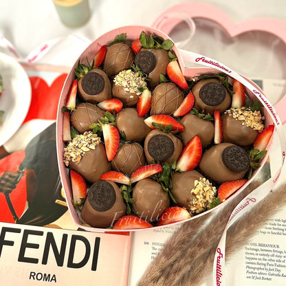 Fendi Love (18 Pcs)