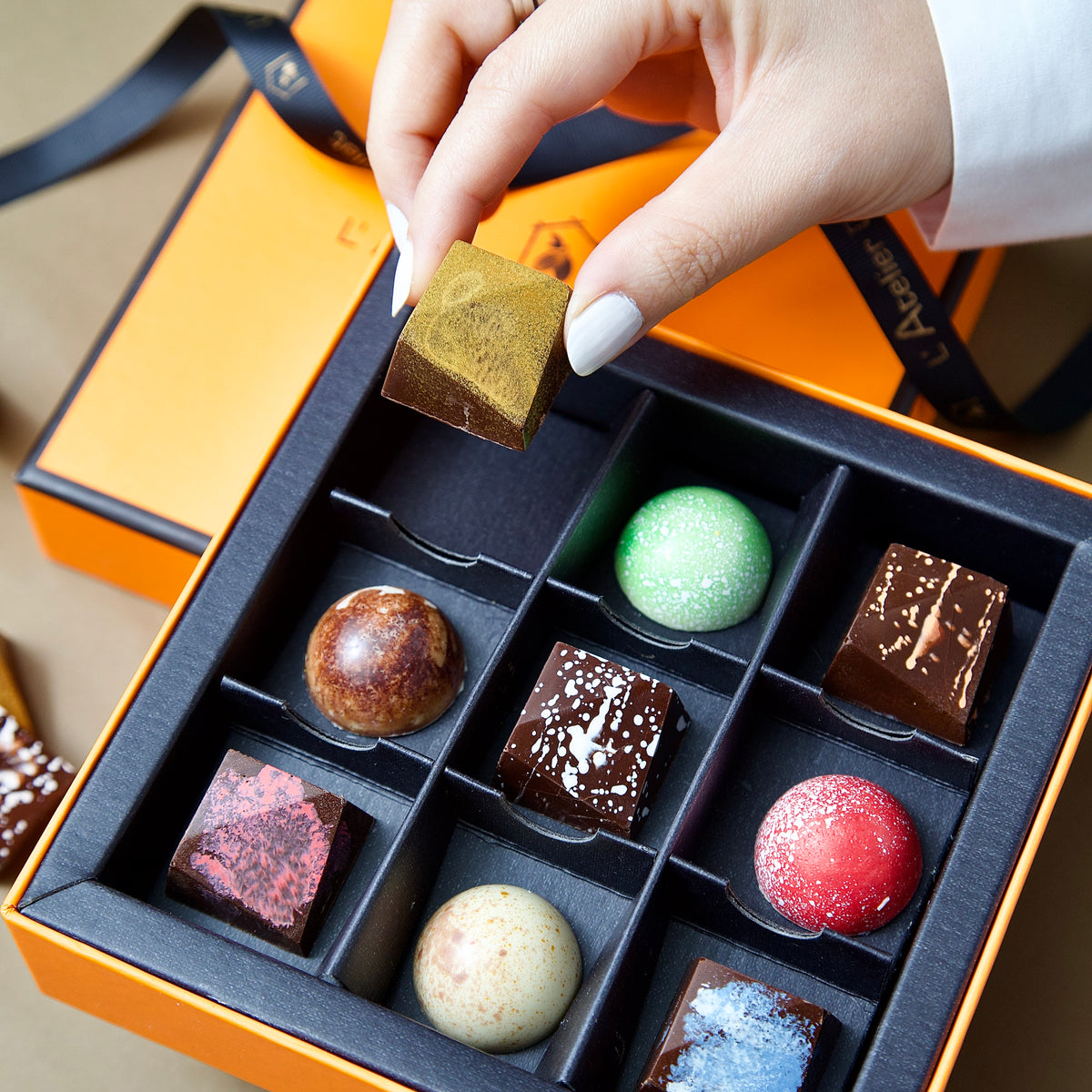 Maison Mix Box Of 9