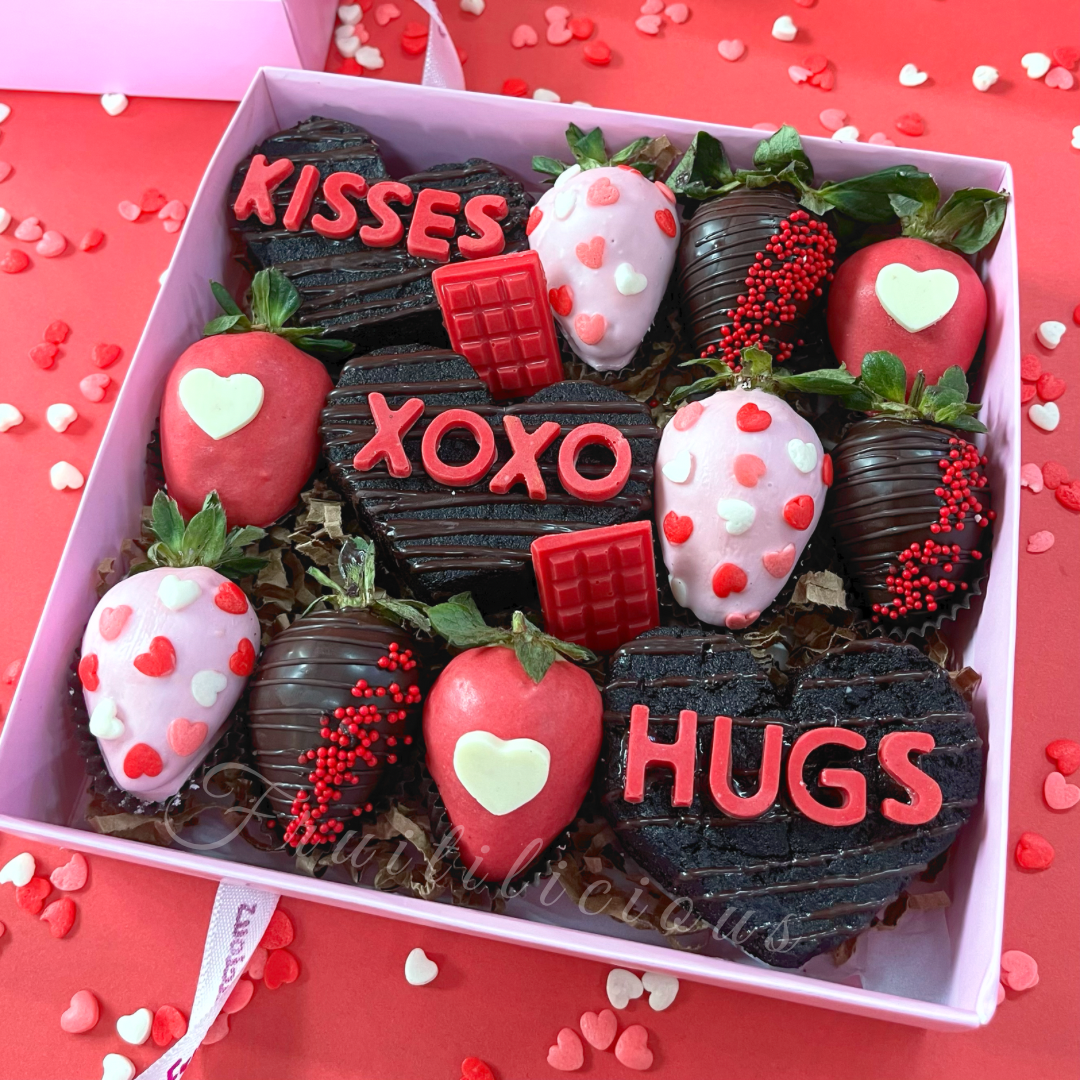 Hugs & Kisses (12 Pcs)